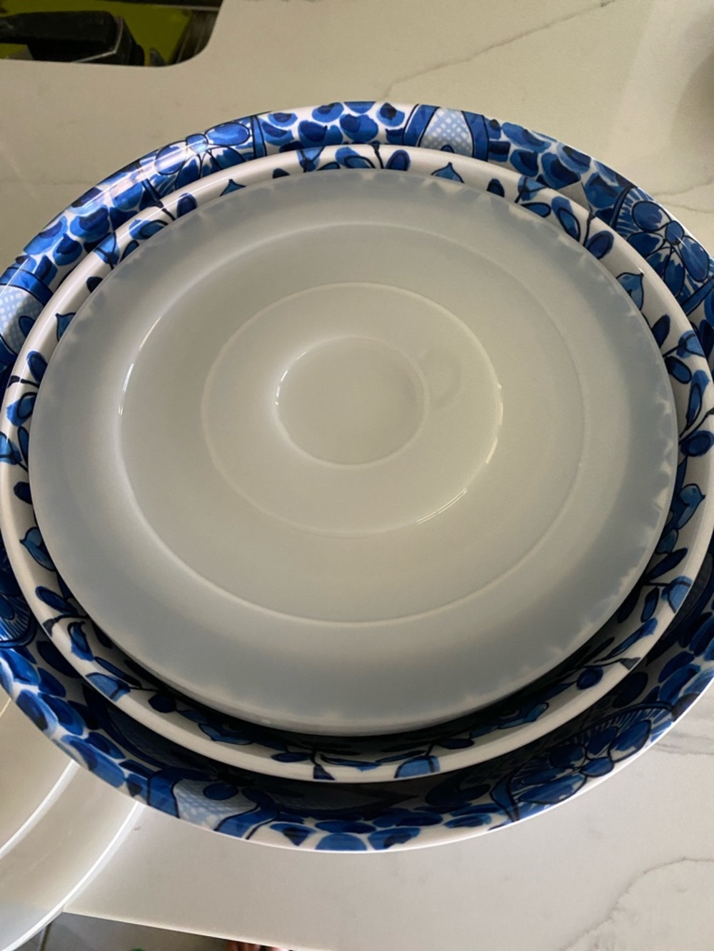 Member's Mark French Country Blue Floral Melamine Bowl Set with Lids - Picture 11 of 14